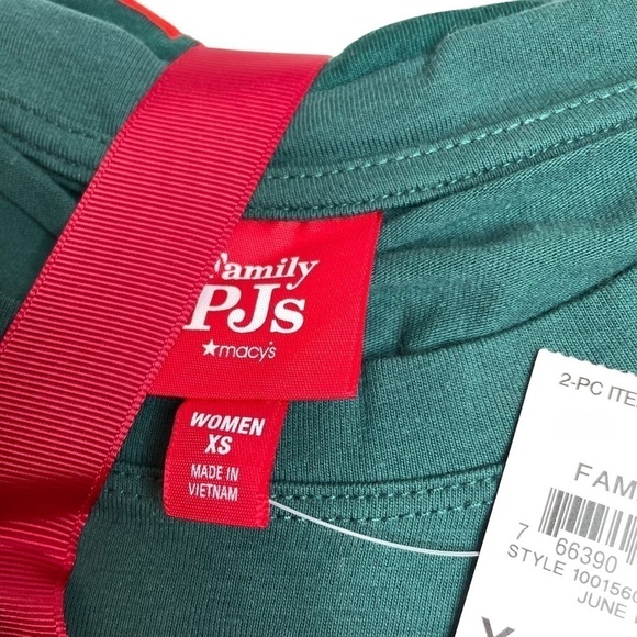 Macy’s Family PJs Pajamas Women's Merry Jingle Mix It Pajama Set XS New - Picture 4 of 6